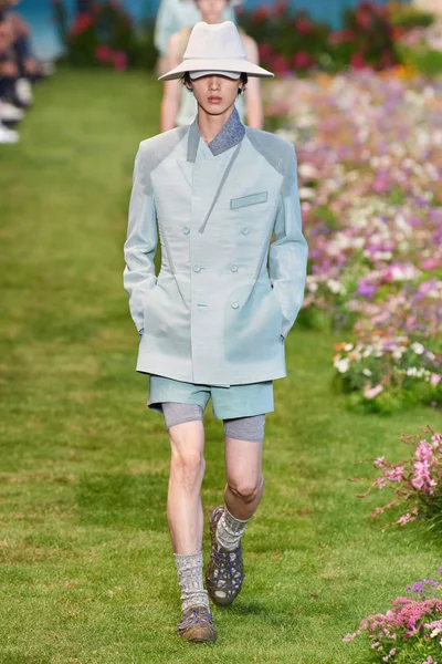 Look 6